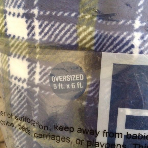 The Big One Plush Blanket Oversized Blue Plaid - Picture 3 of 6